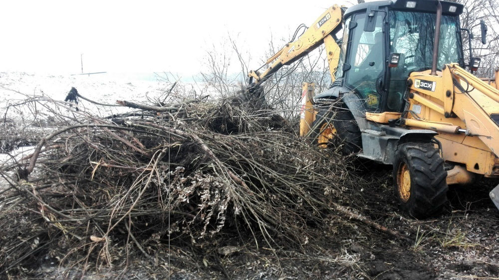 Комплексный вывоз деревьев и порубочных остатков в Первоуральске