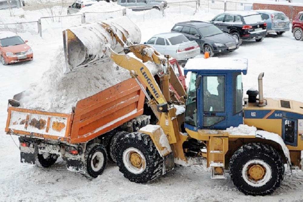 Уборка и вывоз снега с парковок. 